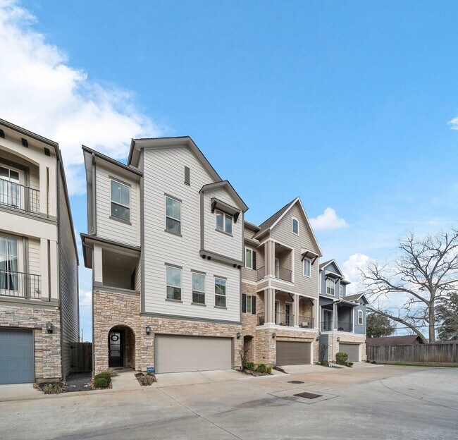 Foto del edificio - 11008 Mikula Dr