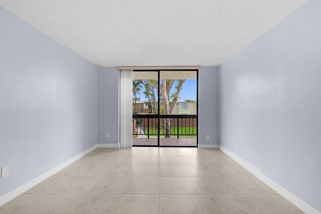 Foto del edificio - Captiva Lakes