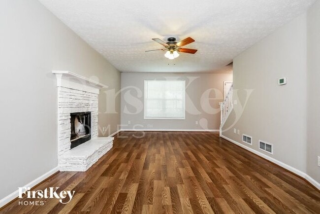 Building Photo - 5151 Meridian Lake Dr