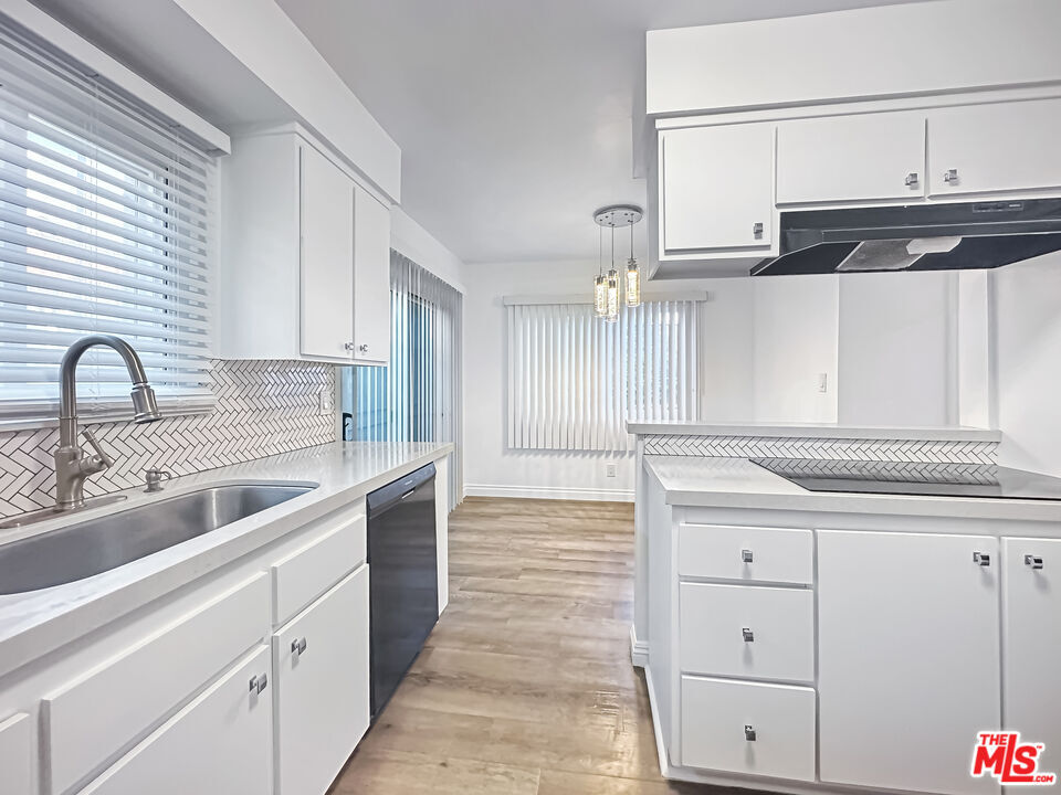 Foto principal - 817 E Nutwood St