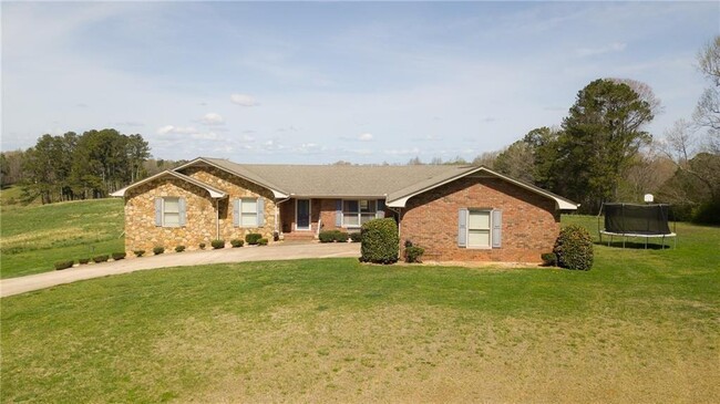 Foto del edificio - 4960 Spot Rd