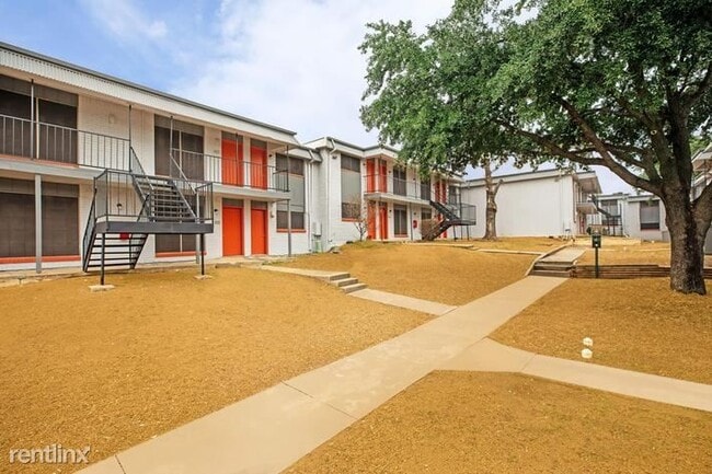 Building Photo - 2 br, 2 bath Apartment - 1910 S Josey Ln