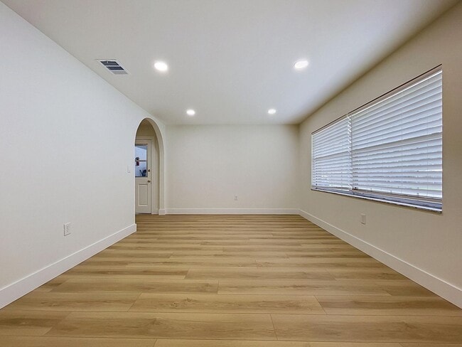 Building Photo - 4717 Fernery Ln