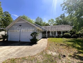 Building Photo - 745 Rim Rd