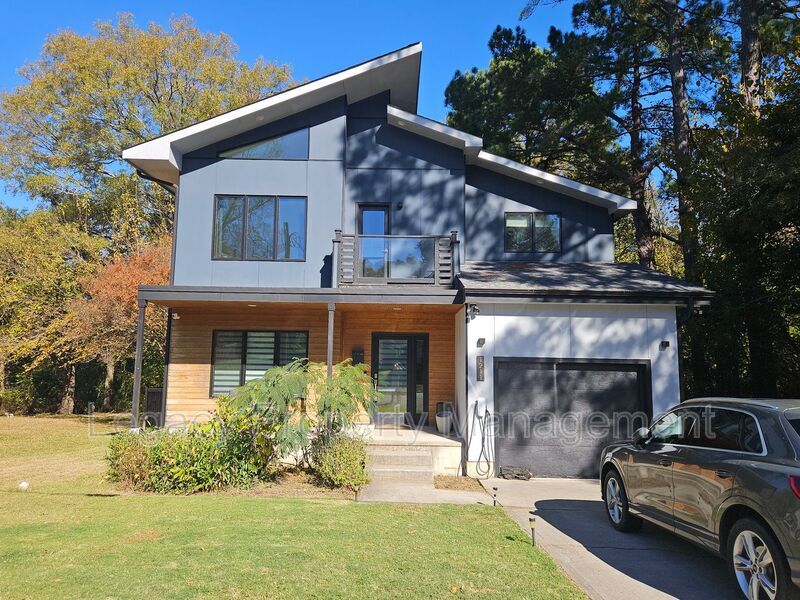 Foto principal - 1211 Gilbert St