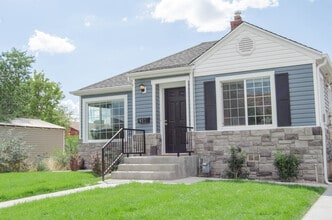 Building Photo - 427 N 300 W