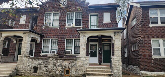 Foto del edificio - ** MOVE IN SPECIAL** Historic South City Living