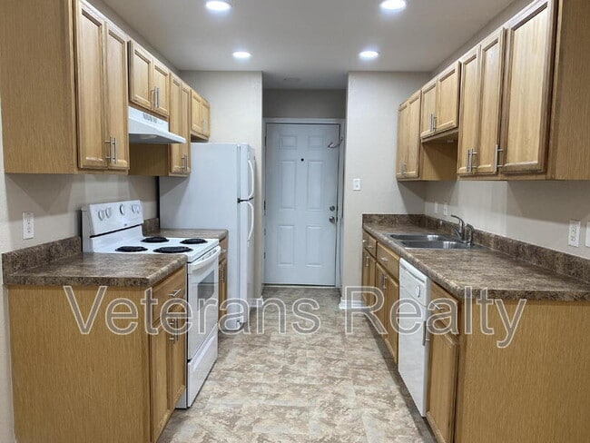 Building Photo - 18 Grand Lido