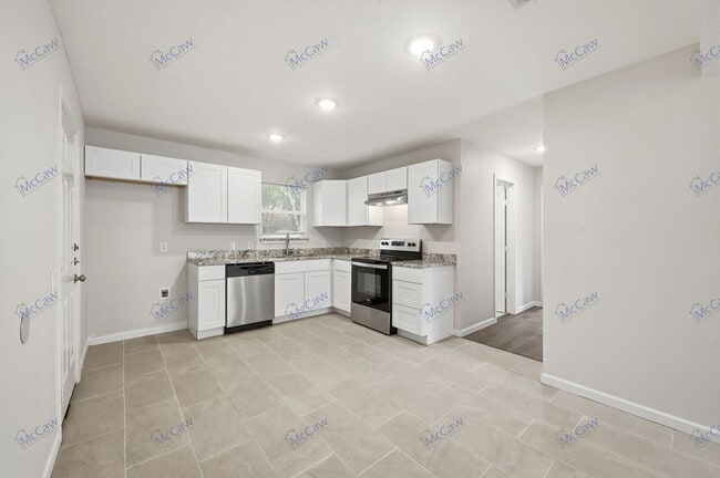 Building Photo - 4229 Comanche St