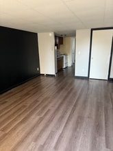 Building Photo - 97 Winsor St