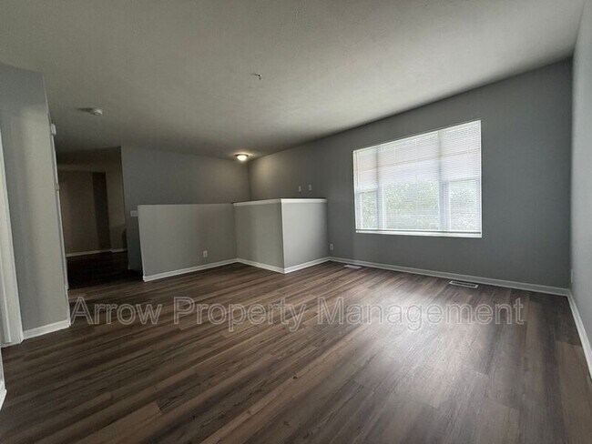 Building Photo - 808 Peach St