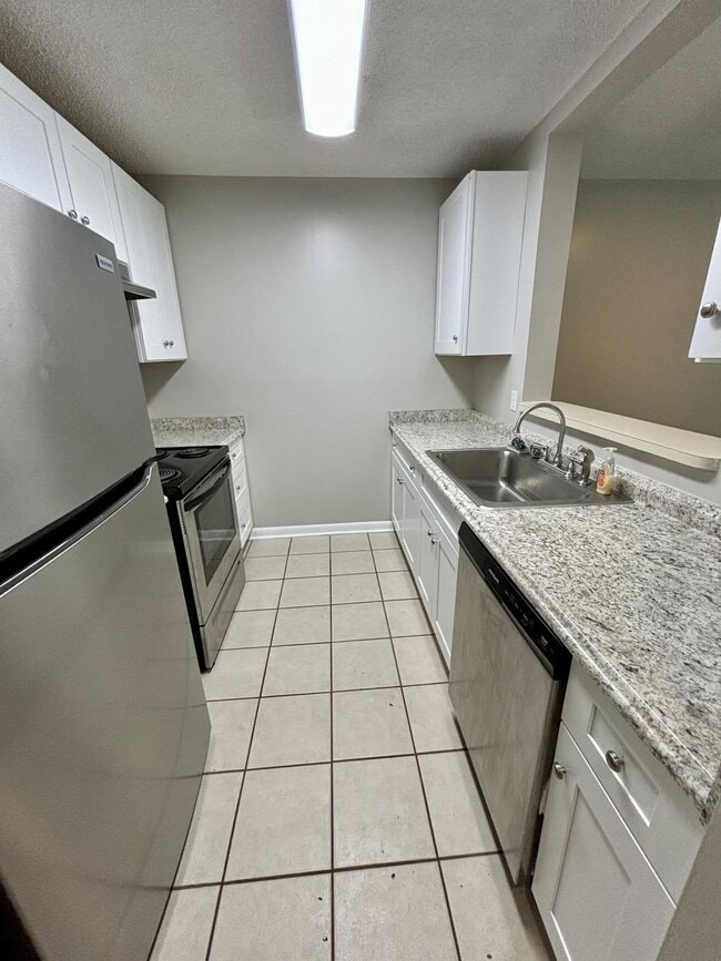 Foto del edificio - 133 Candlebrook Dr