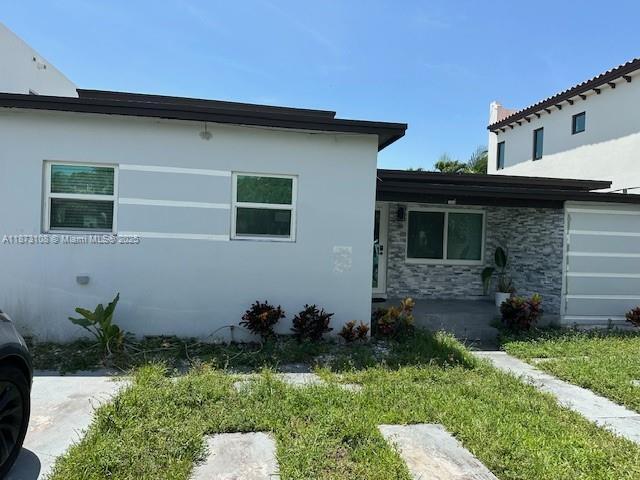 Foto del edificio - 1654 SW 19th St