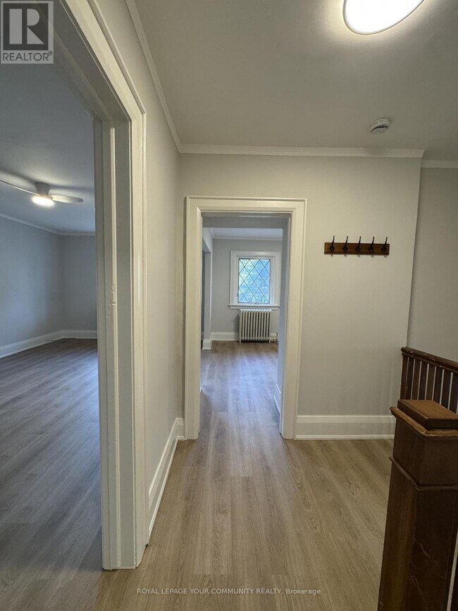 Building Photo - 183 St Clair Ave E