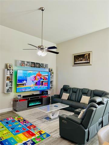 Foto del edificio - 1033 Almond St