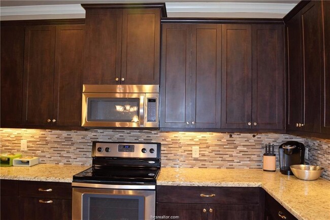 Foto del edificio - 3821 Harvey Rd