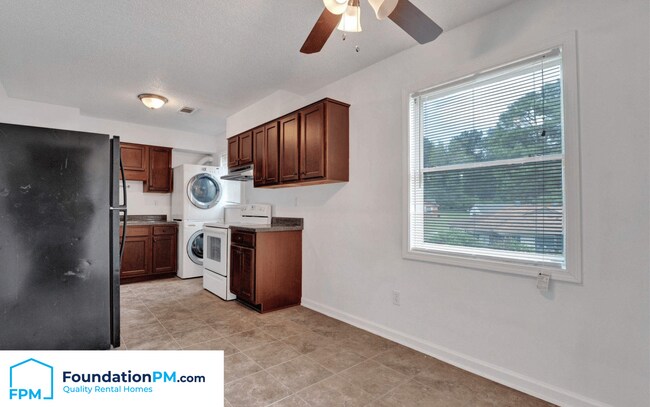 Foto del edificio - 2170 Chattering Ln