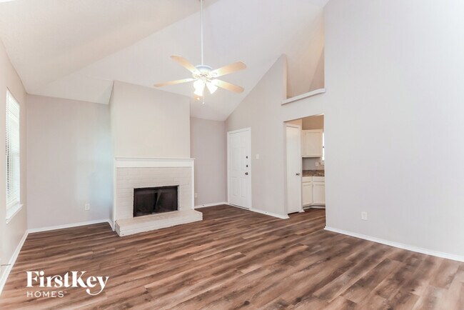 Foto del edificio - 13121 Rustic Cir