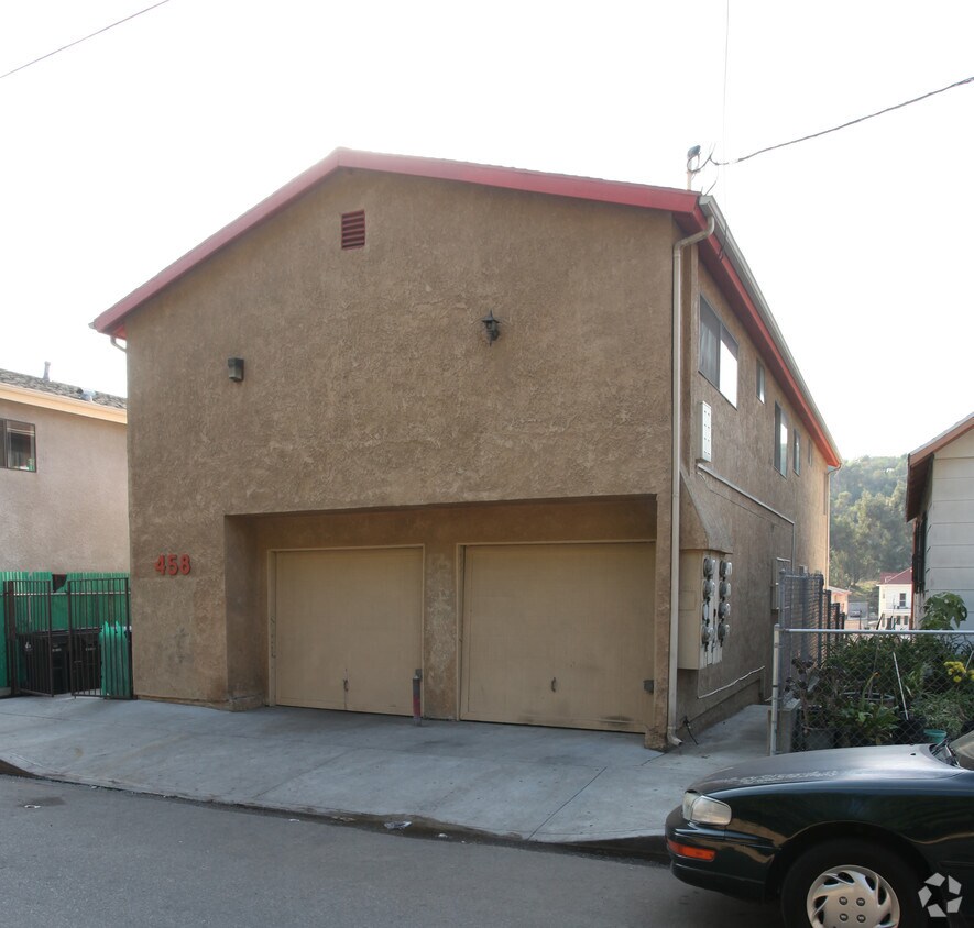 Building Photo - 458 Casanova St