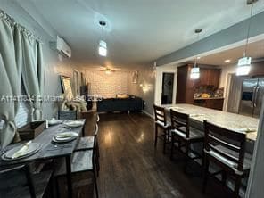 Building Photo - 3 br, 2 bath House - 10215 SW 171st St # A