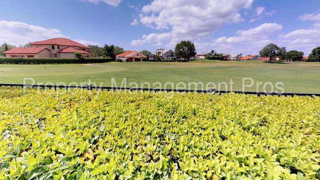 Foto del edificio - 7536 St Stephens Ct