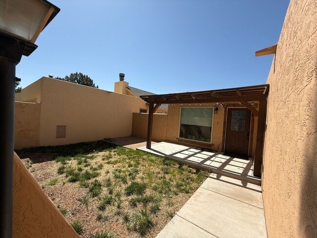 Foto del edificio - Charming 3 bed 2 bath!