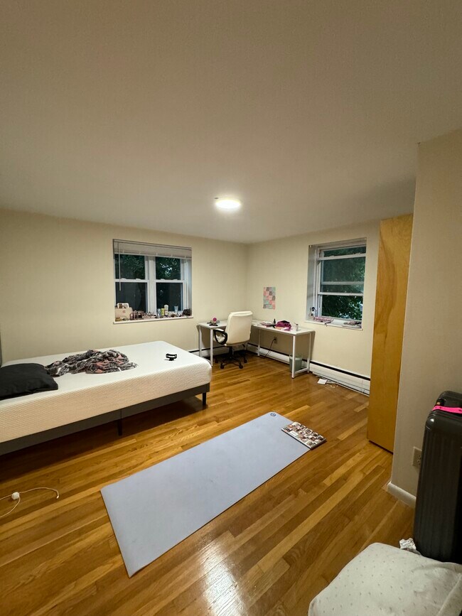 Foto del edificio - 90 Babcock St