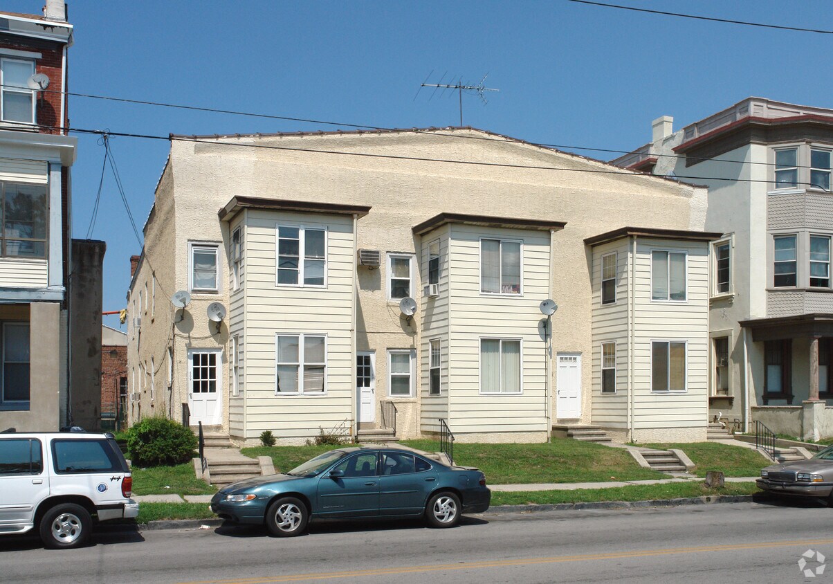 Primary Photo - 605-609 W Main St