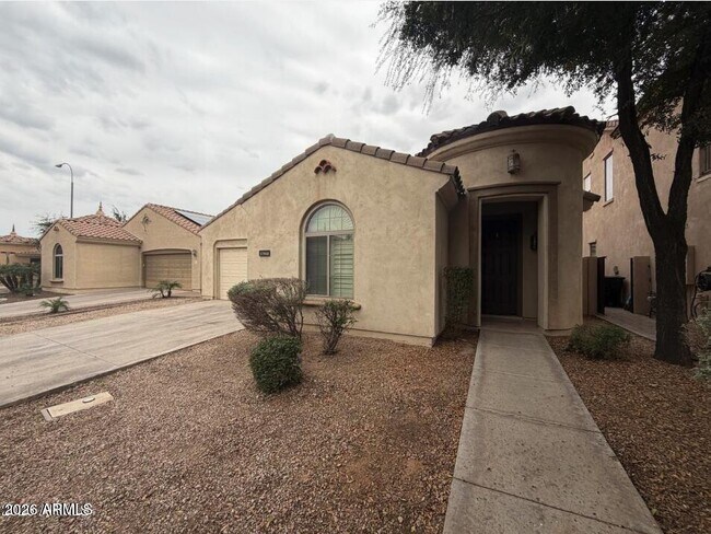 Building Photo - 421 W Wisteria Pl