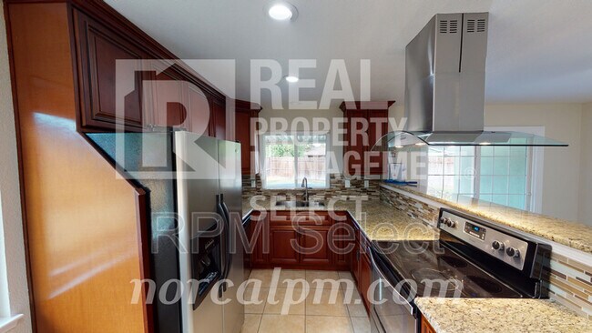 Foto del edificio - 8700 Sturgeon Way