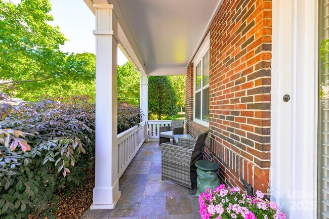 Foto del edificio - 18524 Mizzenmast Ave