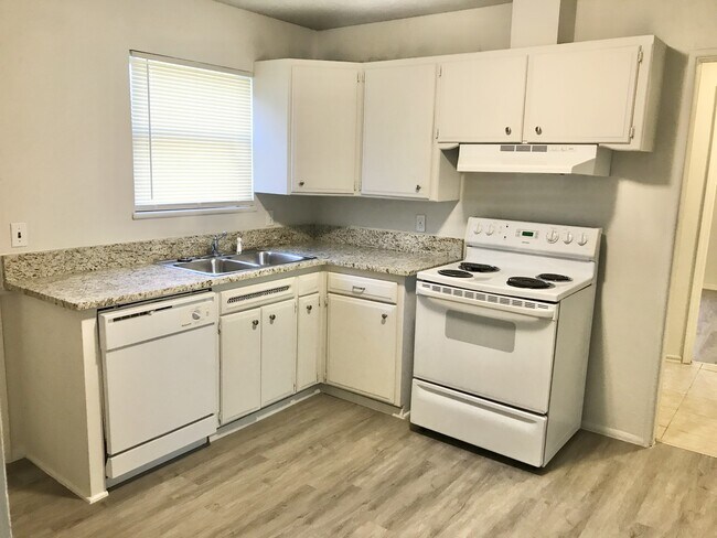 Foto del edificio - 3317 SW 46th St