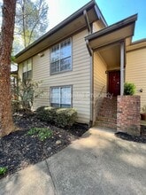 Building Photo - 1270 Weatherstone Dr NE