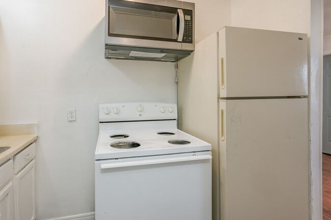 Building Photo - 209 N Mississippi St