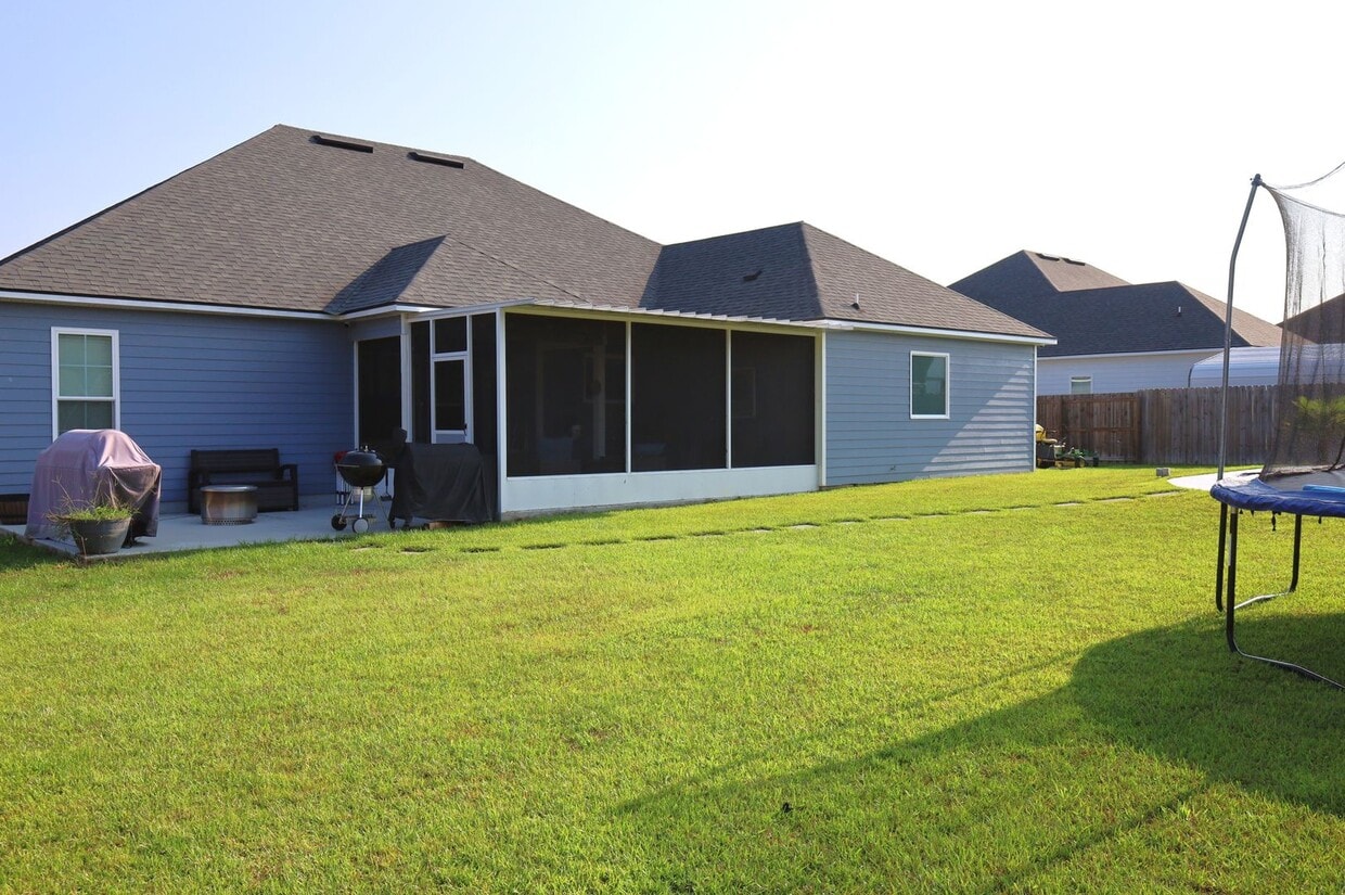 Building Photo - 3508 Spence Dr