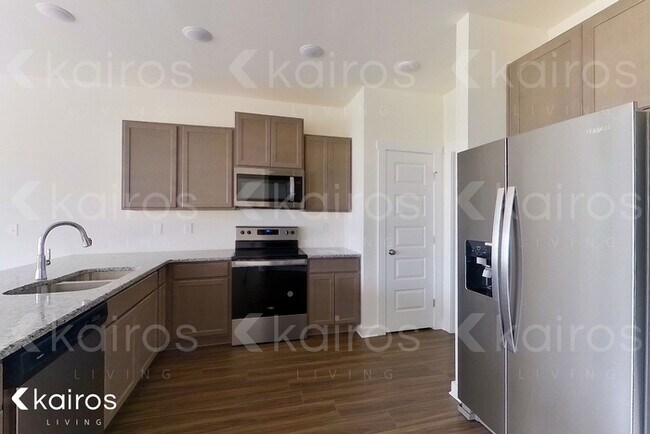 Foto del edificio - 6407 Upchurch Dr.