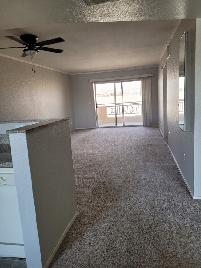 8070 W Russell Rd Unit 2113, Las Vegas, NV 89113 Condo for Rent in