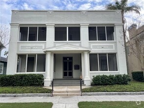 Building Photo - 1806 W Morrison Ave