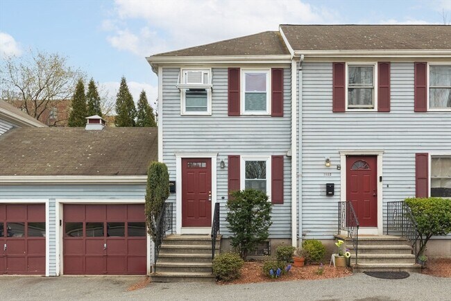 Foto del edificio - 1932 Washington St