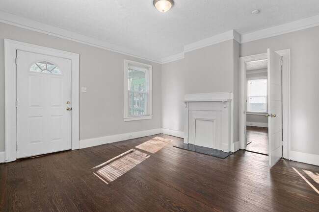 Foto del edificio - 1734 Fenwick St
