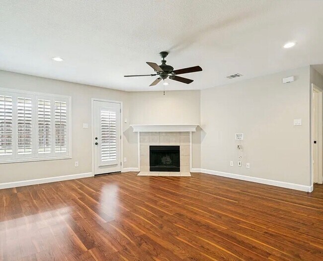 Foto del edificio - 2507 Quail Ridge Rd