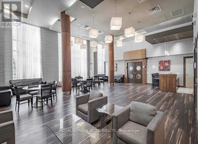 Photo du bâtiment - 185 Legion Rd N