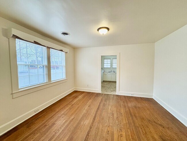 Foto del edificio - South Hill Beautiful Rancher for Rent