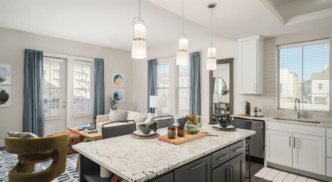 Building Photo - 4105 Viridian Village Dr
