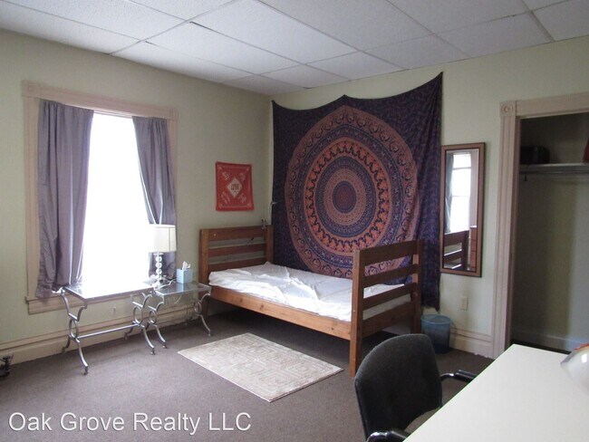 Foto del edificio - 2 br, 1 bath Room For Rent - 828 Grant St....