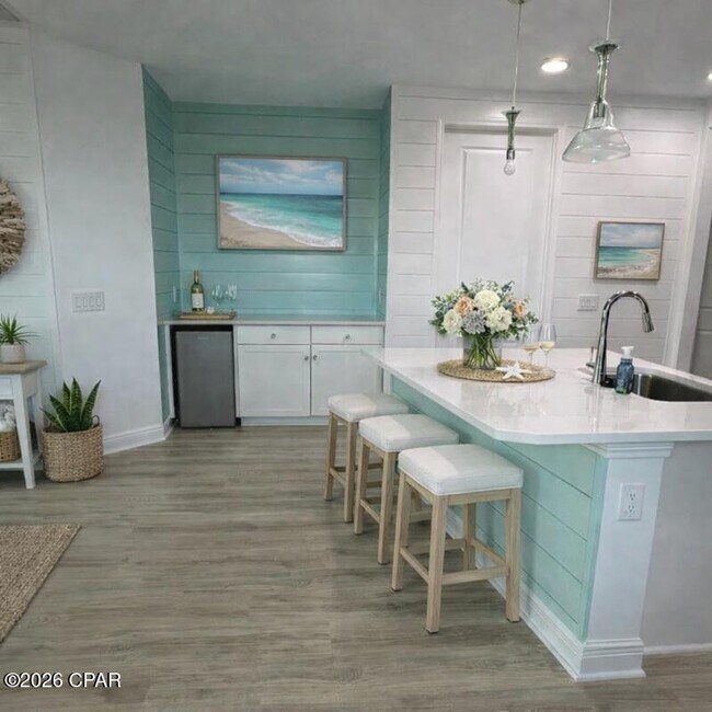 Foto del edificio - 9225 Cool Breeze Dr