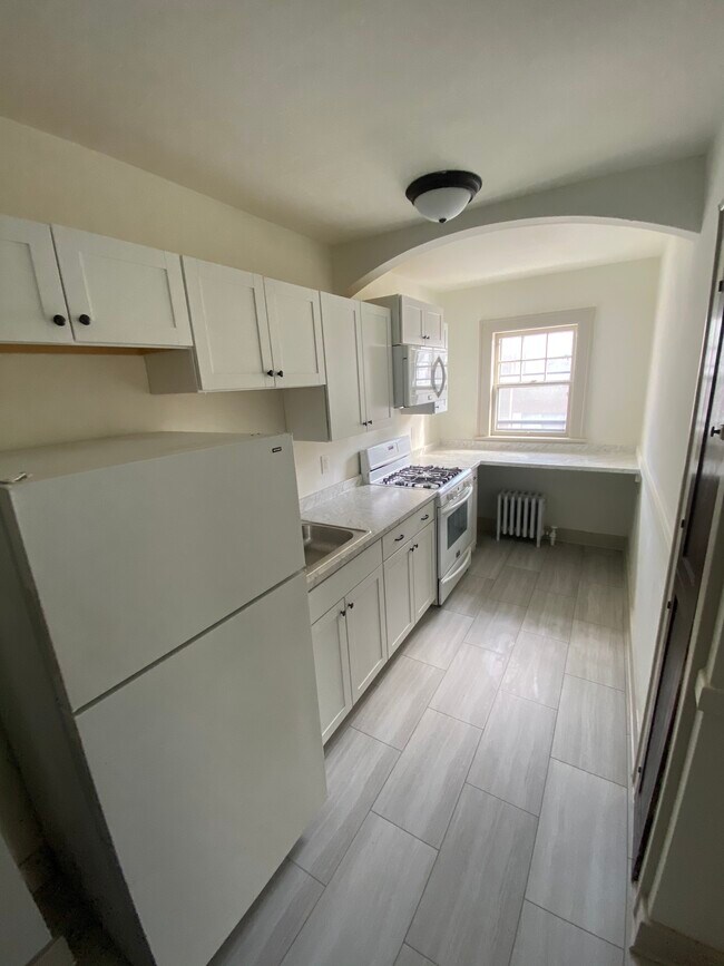 136 Glen Ave, Scotia, NY 12302 Apartments in Scotia, NY