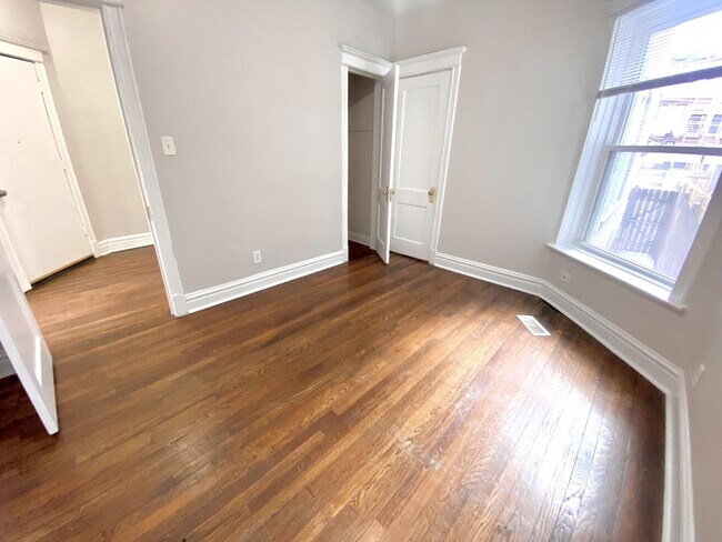 Foto del edificio - 4013 S Calumet Ave