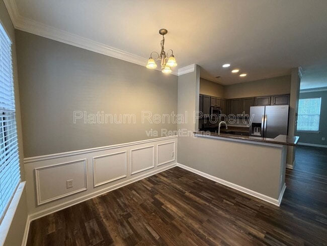 Foto del edificio - 250 Amal Dr SW