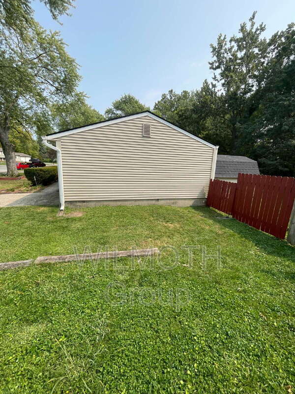 Building Photo - 11227 Whistler Dr